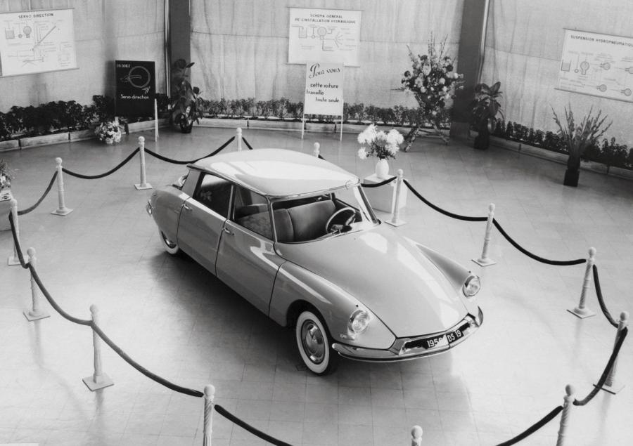  Citroen DS19 Berline 1955 года  (фото 25 из 81)